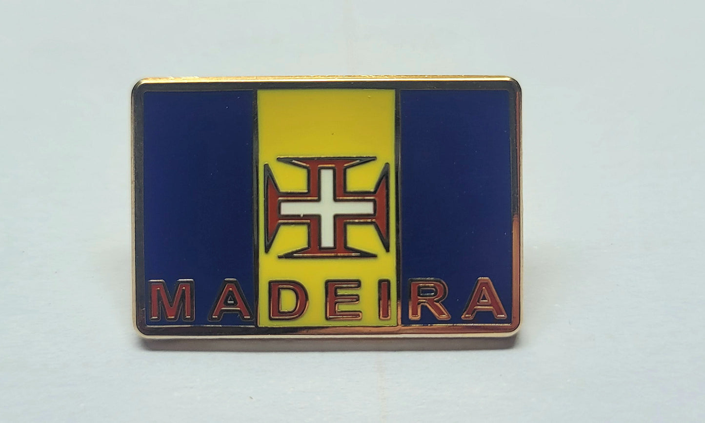 pins da madeira