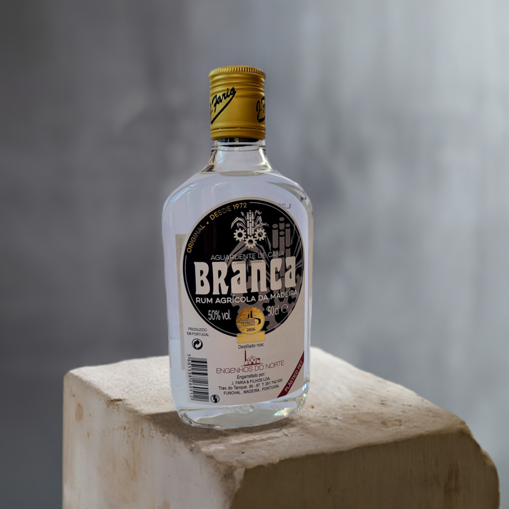 Aguardente branca