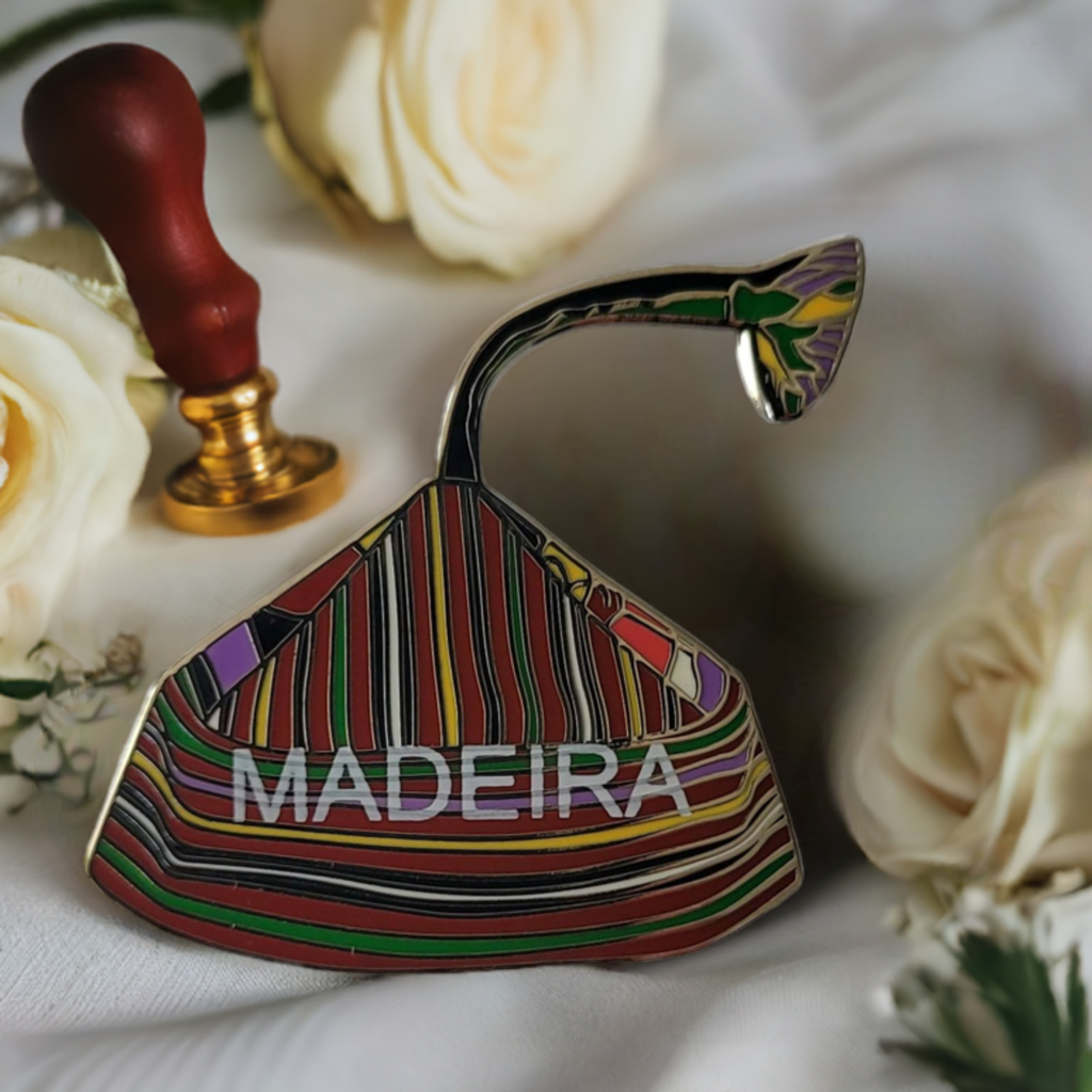 pins da madeira