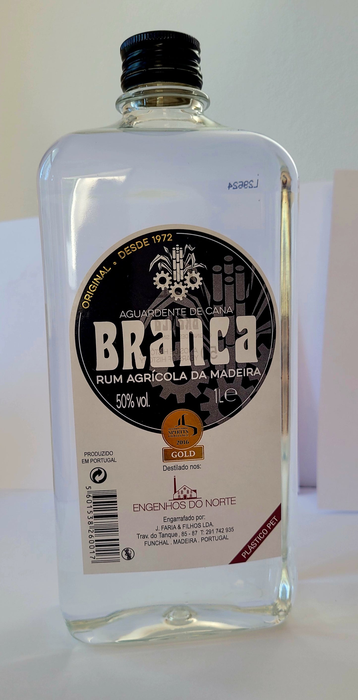 Aguardente branca