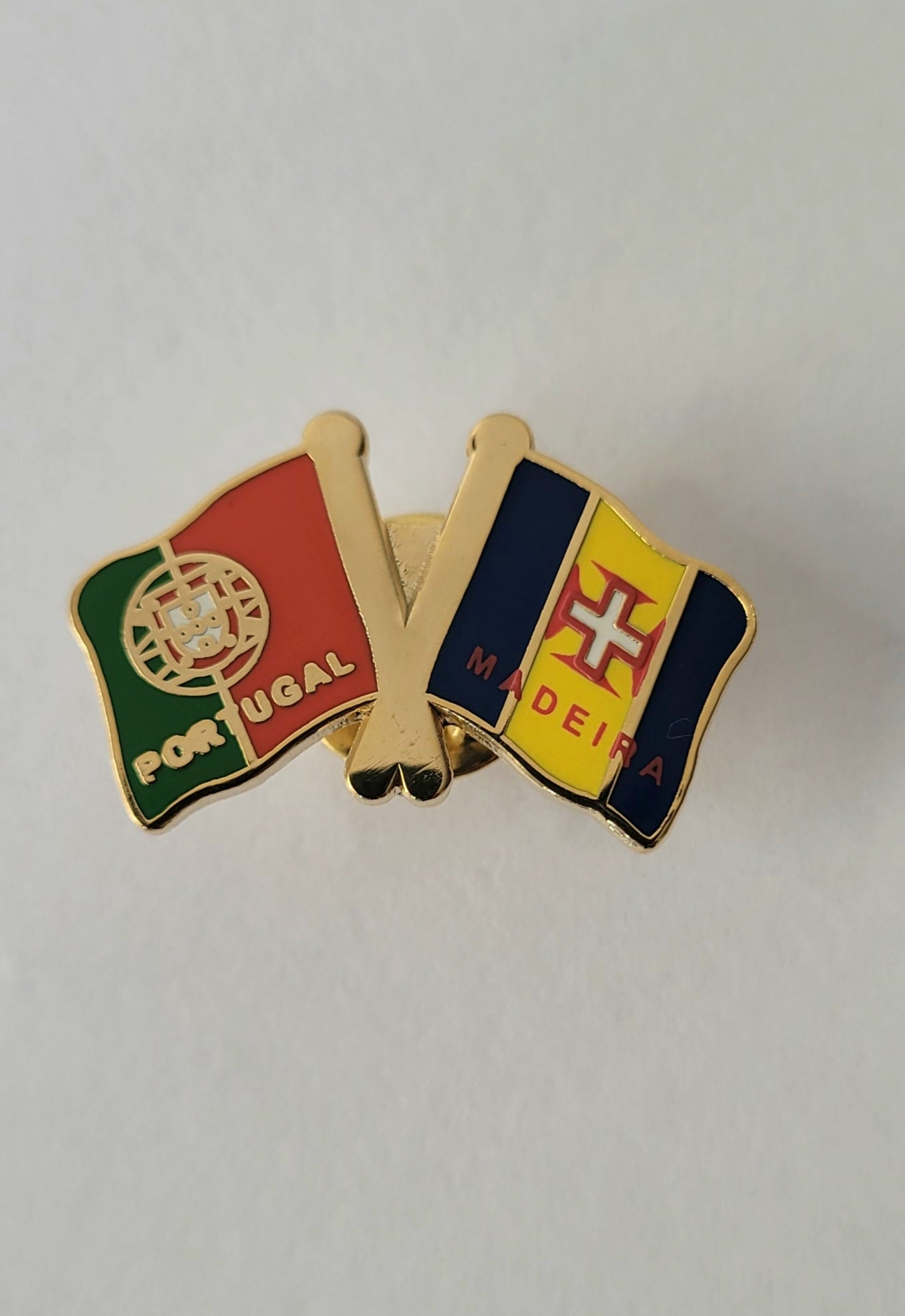pins da madeira