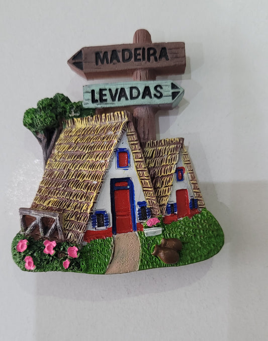 Casa Santana com setas